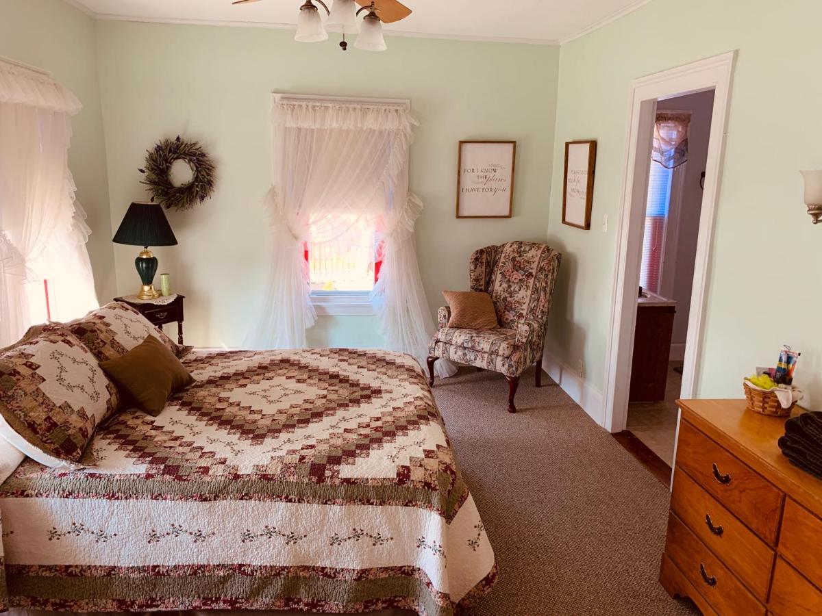 Centennial Inn Bed & Breakfast Conneaut Εξωτερικό φωτογραφία