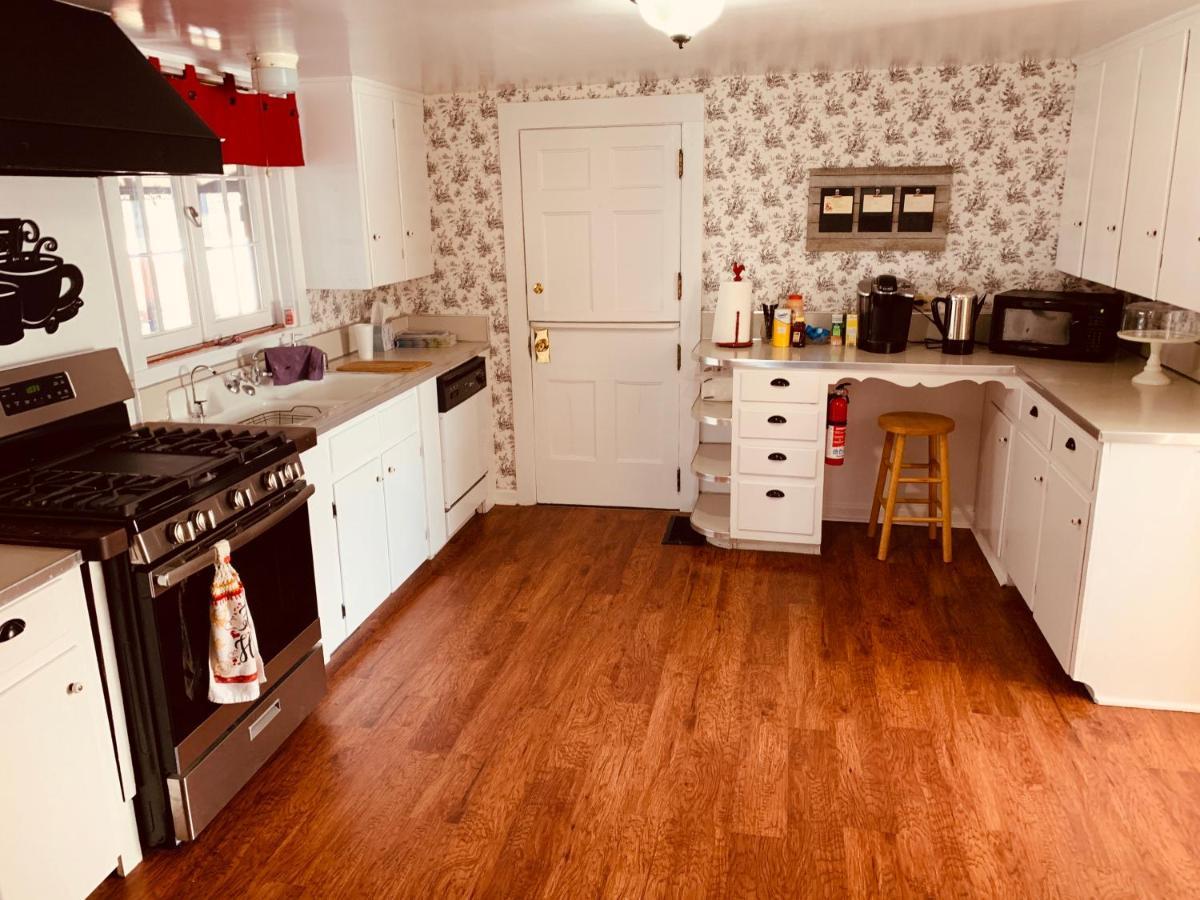 Centennial Inn Bed & Breakfast Conneaut Εξωτερικό φωτογραφία